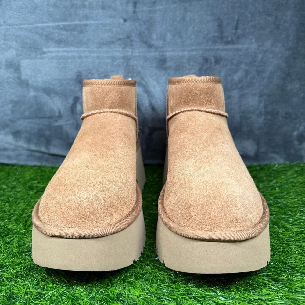 UGG Classic Ultra Mini Platform Boots Womens Size 9 Chestnut Suede